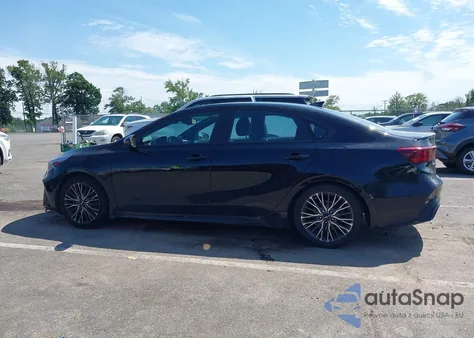 2022 Kia Forte Gt-Line z USA, uszkodzony, nr VIN 3KPF54ADXNE505000